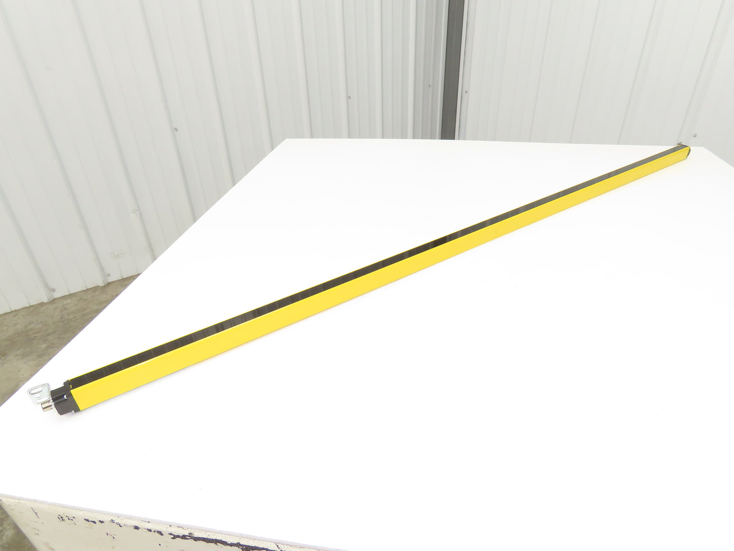 Schmersal SLC440COM-E-1450-14 Safety Light Curtain Transmitter Only