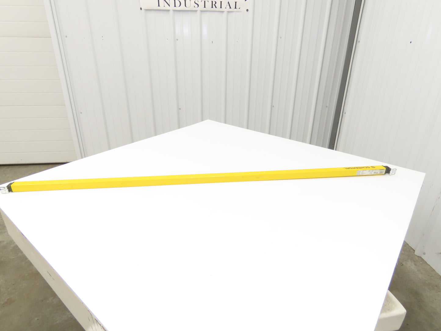 Schmersal SLC440COM-E-1450-14 Safety Light Curtain Transmitter Only