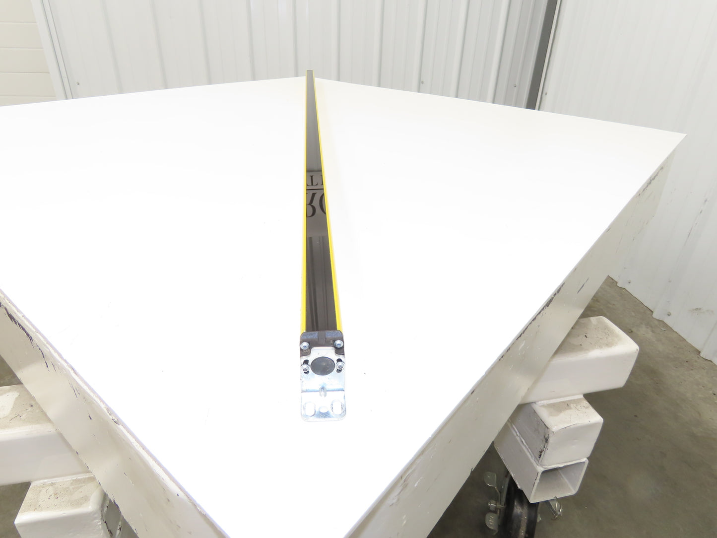 Schmersal SLC440COM-E-1450-14 Safety Light Curtain Transmitter Only