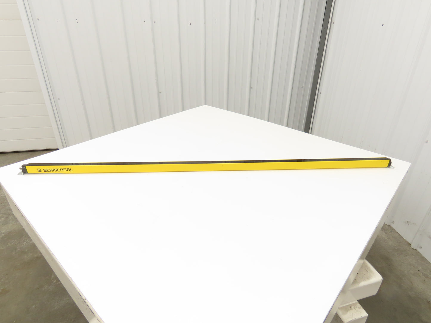Schmersal SLC440COM-E-1450-14 Safety Light Curtain Transmitter Only