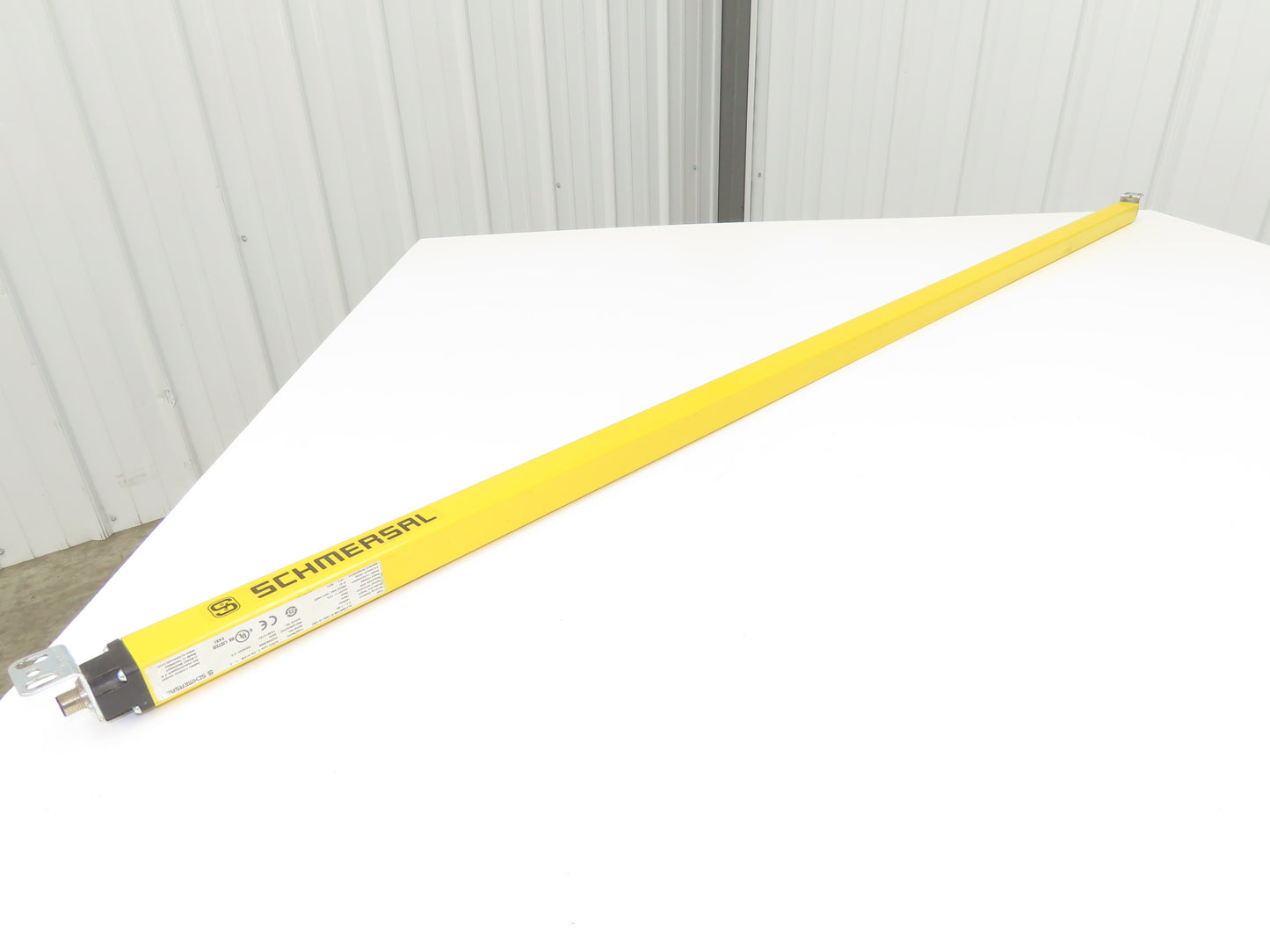 Schmersal SLC440COM-R-1450-14-1050 Safety Light Curtain Receiver Only