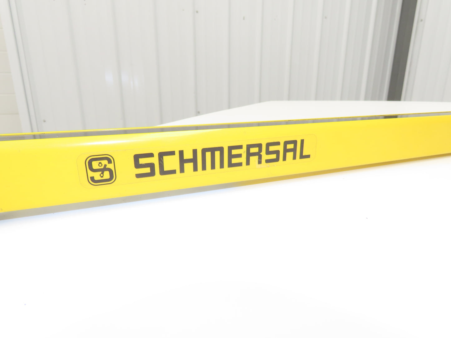 Schmersal SLC440COM-R-1450-14-1050 Safety Light Curtain Receiver Only