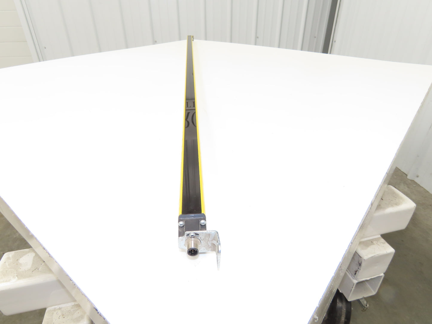 Schmersal SLC440COM-R-1450-14-1050 Safety Light Curtain Receiver Only