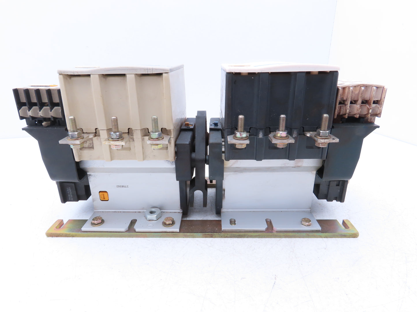 Telemecanique LC2F115 Motor Starter Reversing Contactor 80kW 1000V 110V Coil