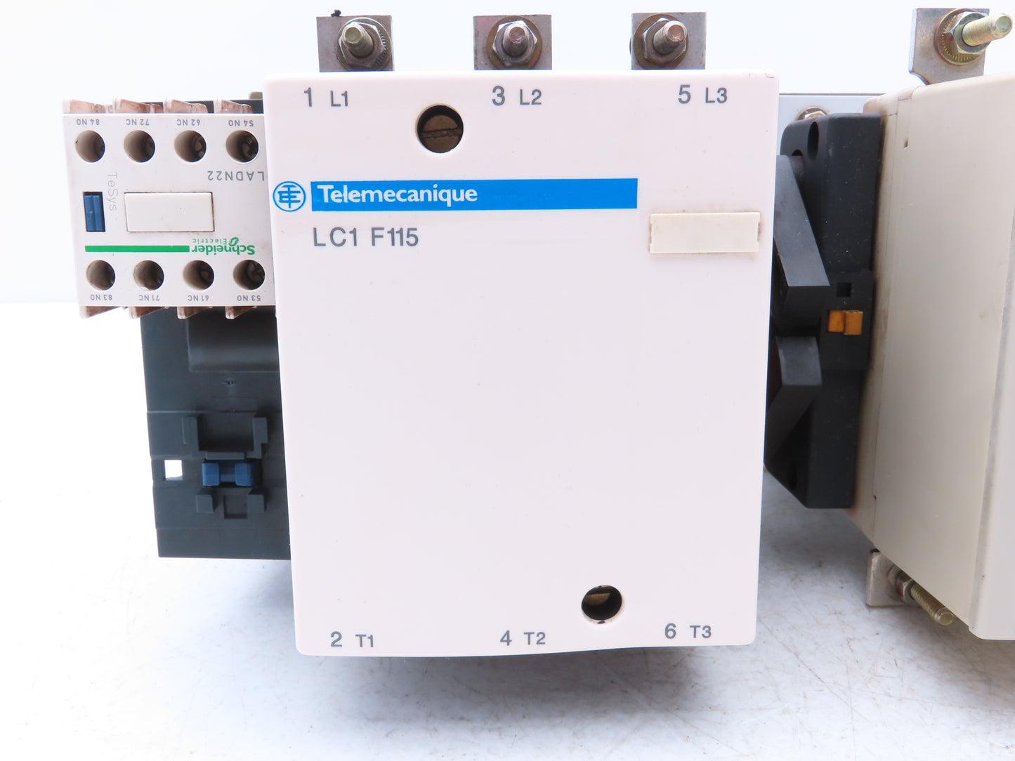 Telemecanique LC2F115 Motor Starter Reversing Contactor 80kW 1000V 110V Coil