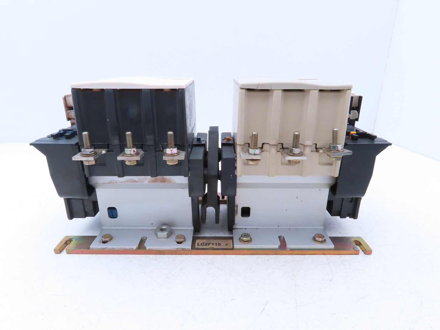 Telemecanique LC2F115 Motor Starter Reversing Contactor 80kW 1000V 110V Coil