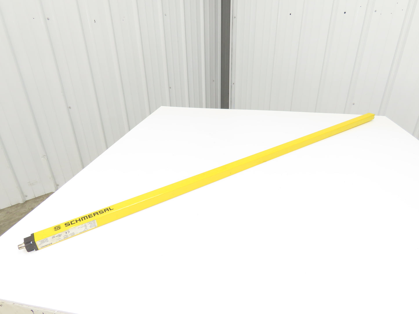 Schmersal SLC440COM-R-1450-14 Safety Light Curtain Receiver Only -Needs Repair