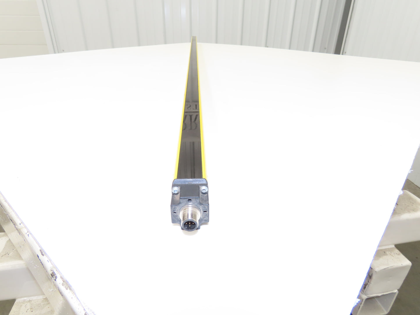 Schmersal SLC440COM-R-1450-14 Safety Light Curtain Receiver Only -Needs Repair