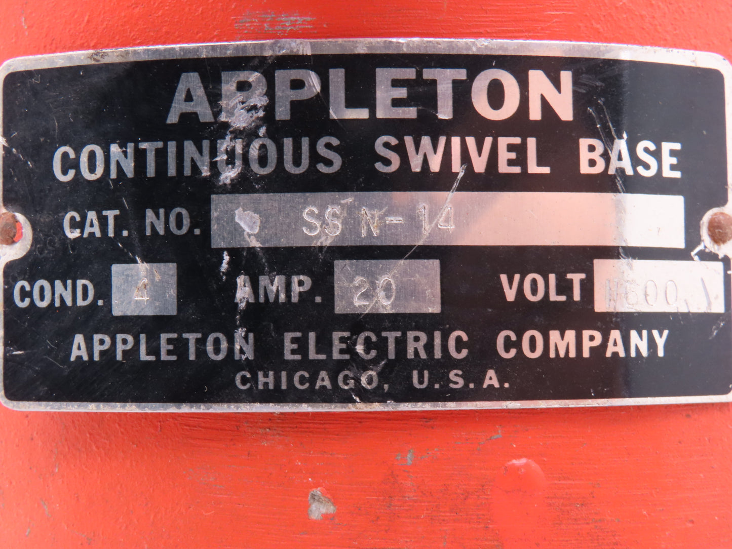 Appleton SSN-14 Continuous Swivel Base For Reel 3 Tabs Aluminum Housing 600V