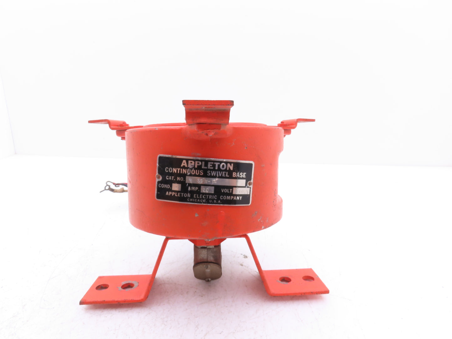 Appleton SSN-14 Continuous Swivel Base For Reel 3 Tabs Aluminum Housing 600V