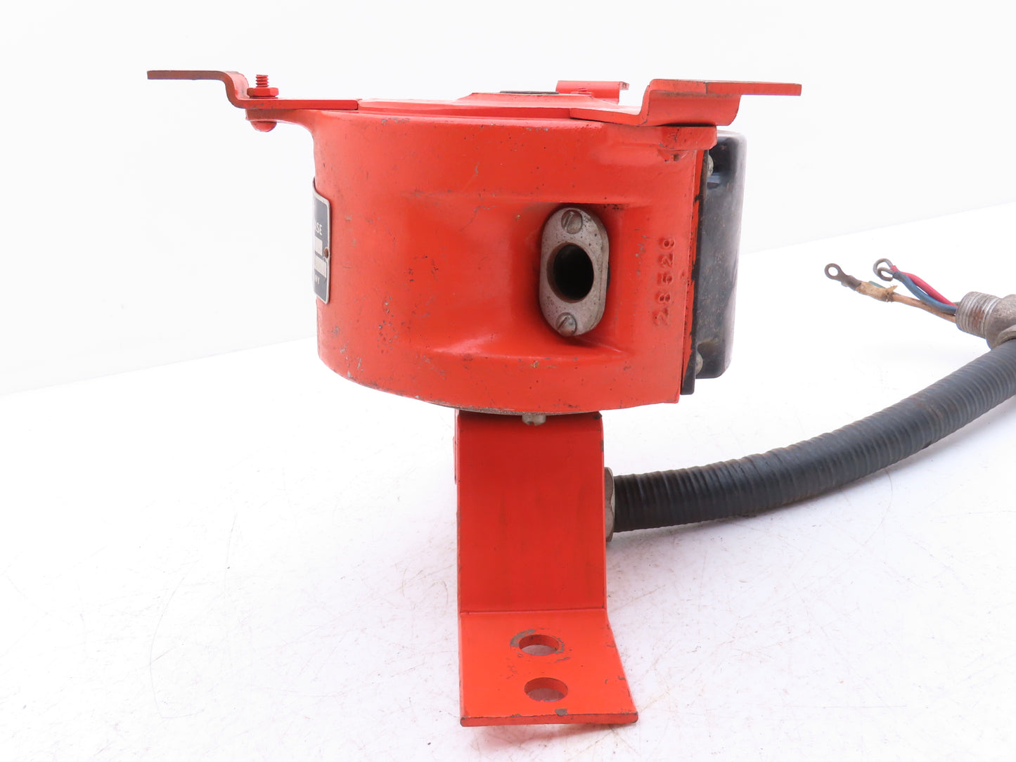 Appleton SSN-14 Continuous Swivel Base For Reel 3 Tabs Aluminum Housing 600V