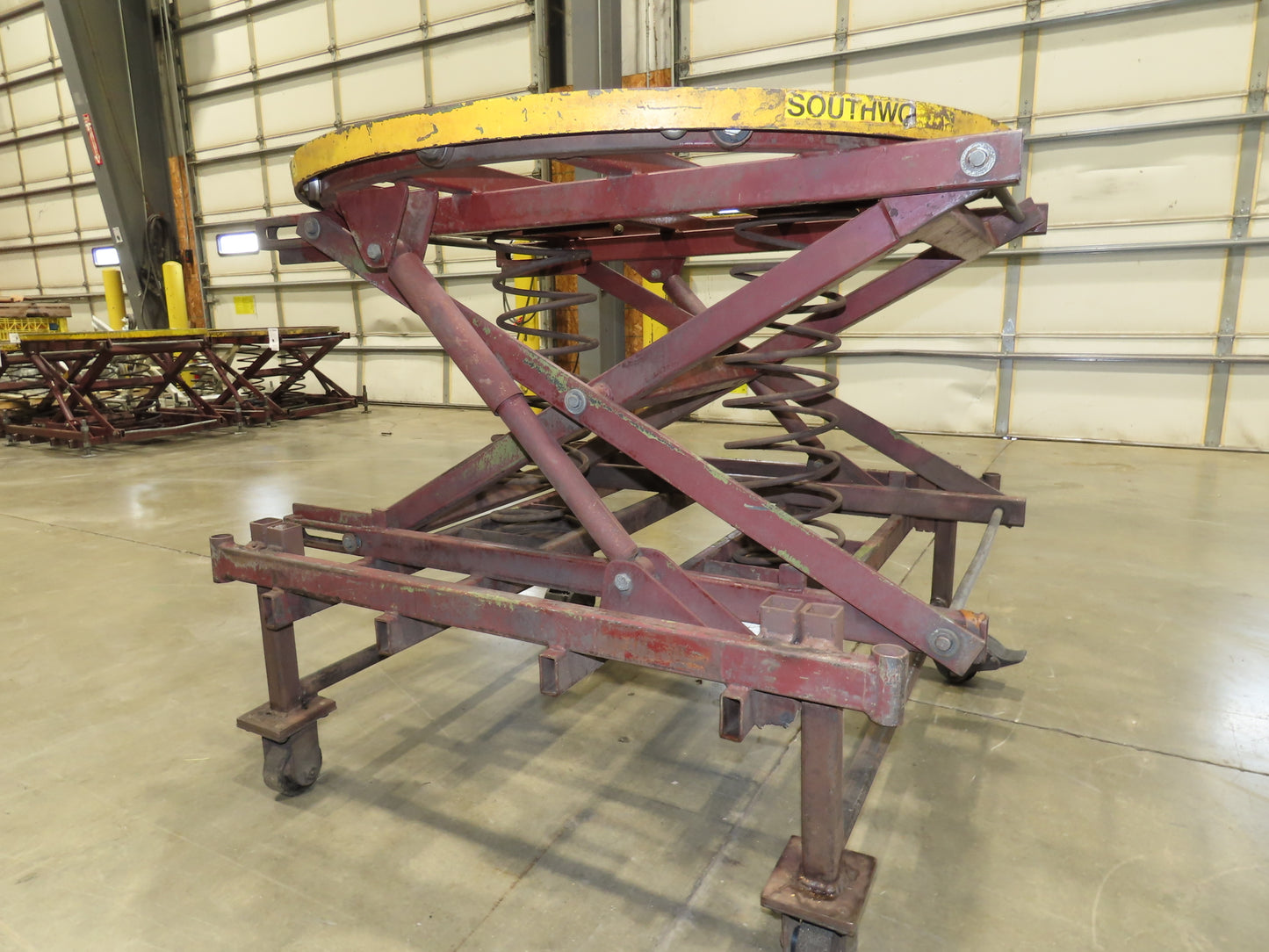 Southworth Pallet Positioner Rotary Spring Level Loader Turntable 38"H Casters-