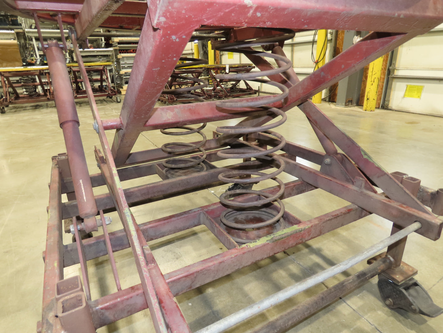 Southworth Pallet Positioner Rotary Spring Level Loader Turntable 38"H Casters-