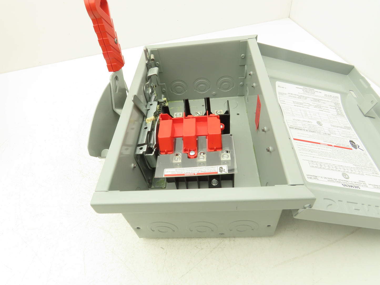 Siemens HNF361 Heavy Duty Safety Disconnect Switch 3P 30A 600VAC 250VDC