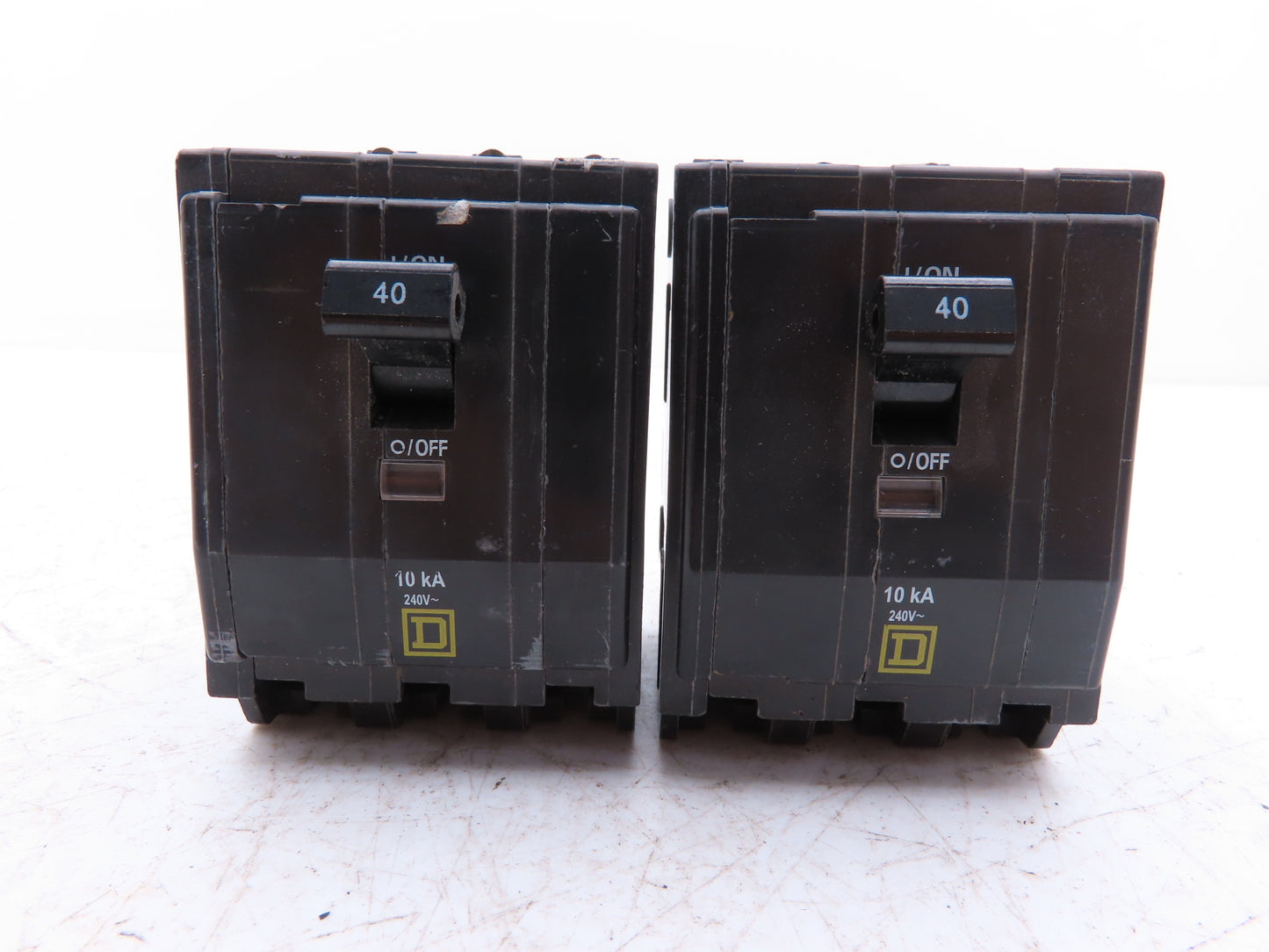 Square D QOB340 Bolt On Circuit Breaker 3 Pole 40A 240V Square Screws Lot of 2