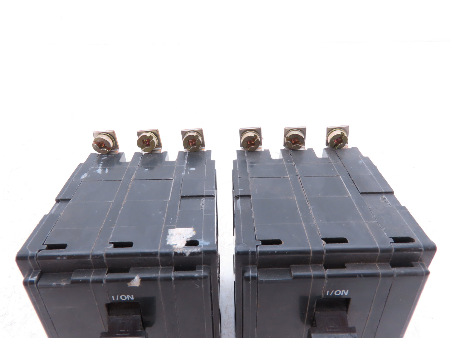 Square D QOB340 Bolt On Circuit Breaker 3 Pole 40A 240V Square Screws Lot of 2