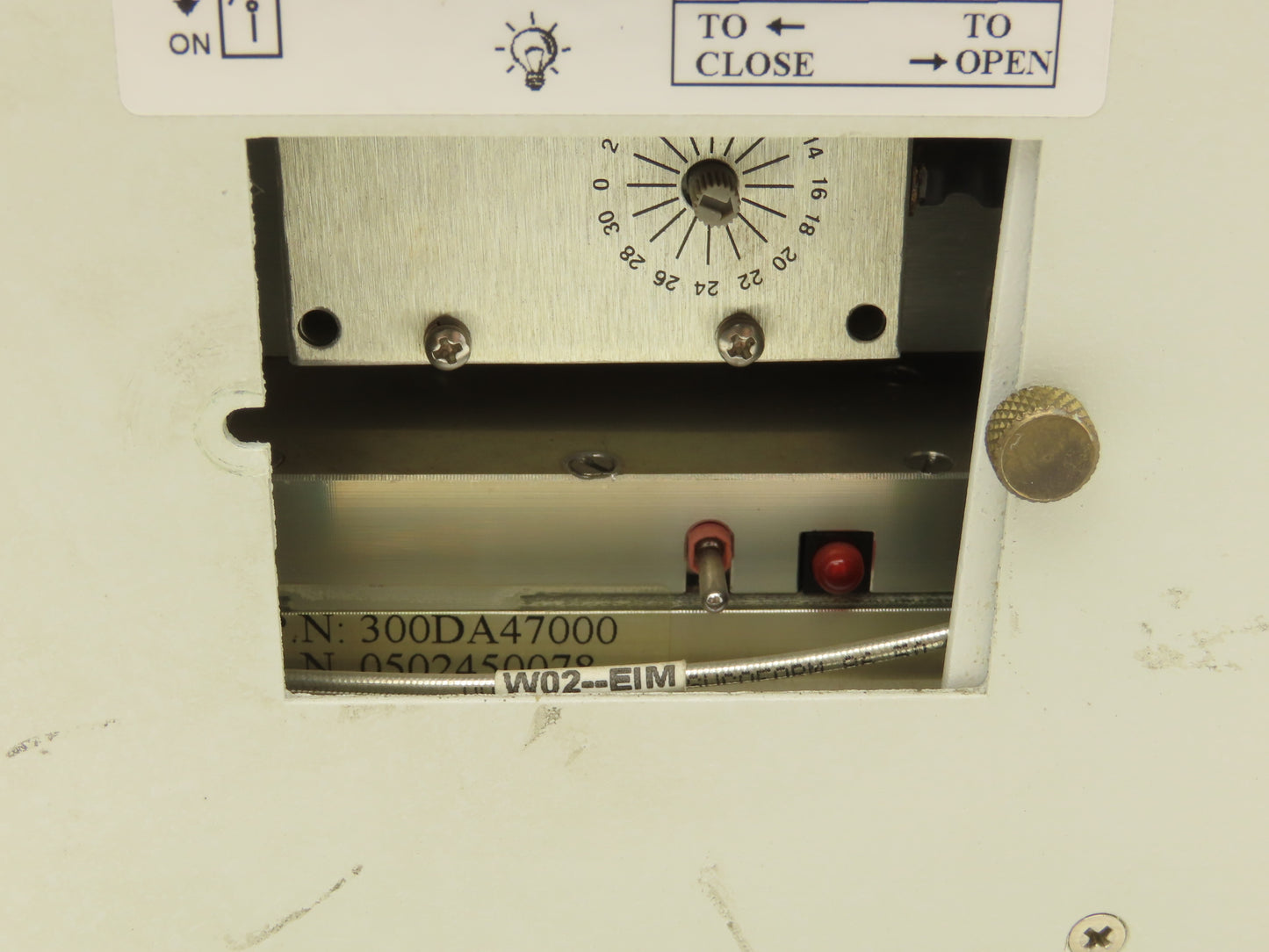 Dekolink Wireless MW-CBDA-SMR-1W80-A Elisa Compact Bi-Directional Amplifier