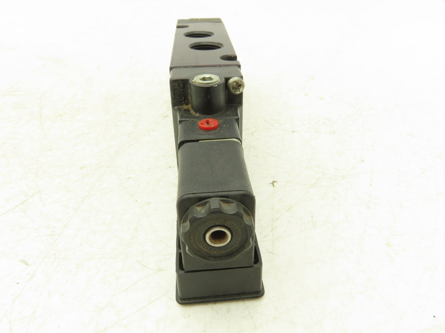 Parker B612ACB53A Pneumatic Solenoid Inline Valve 4 Way 2 Position 3/8" NPT