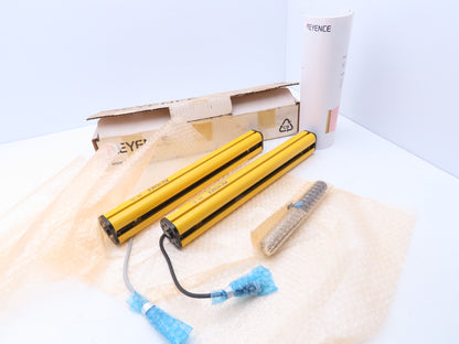 Keyence SL-C20HM Safety Light Curtain Set 425mm Protection Zone 20 Beam 24VDC
