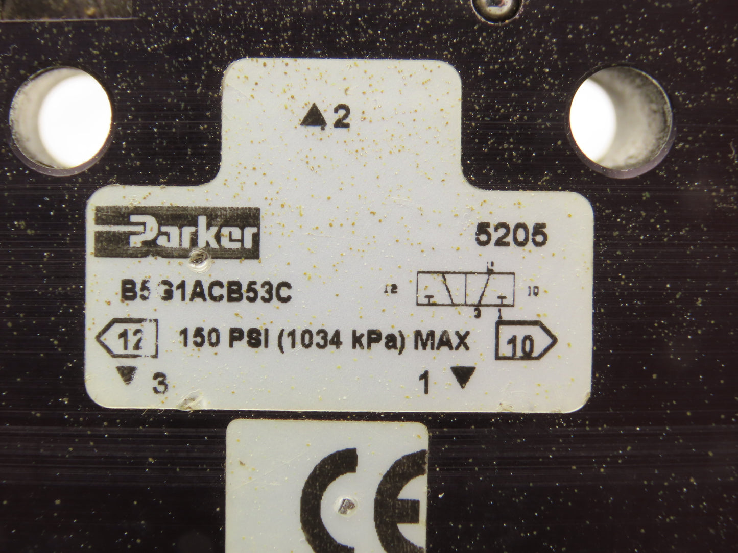 Parker B5G1ACB53C Pneumatic Solenoid Valve 2 Position NC 120 VAC 1/4" NPT
