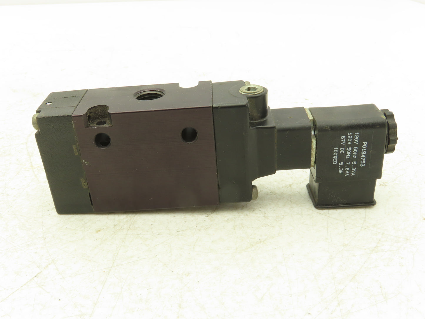 Parker B5G1ACB53C Pneumatic Solenoid Valve 2 Position NC 120 VAC 1/4" NPT