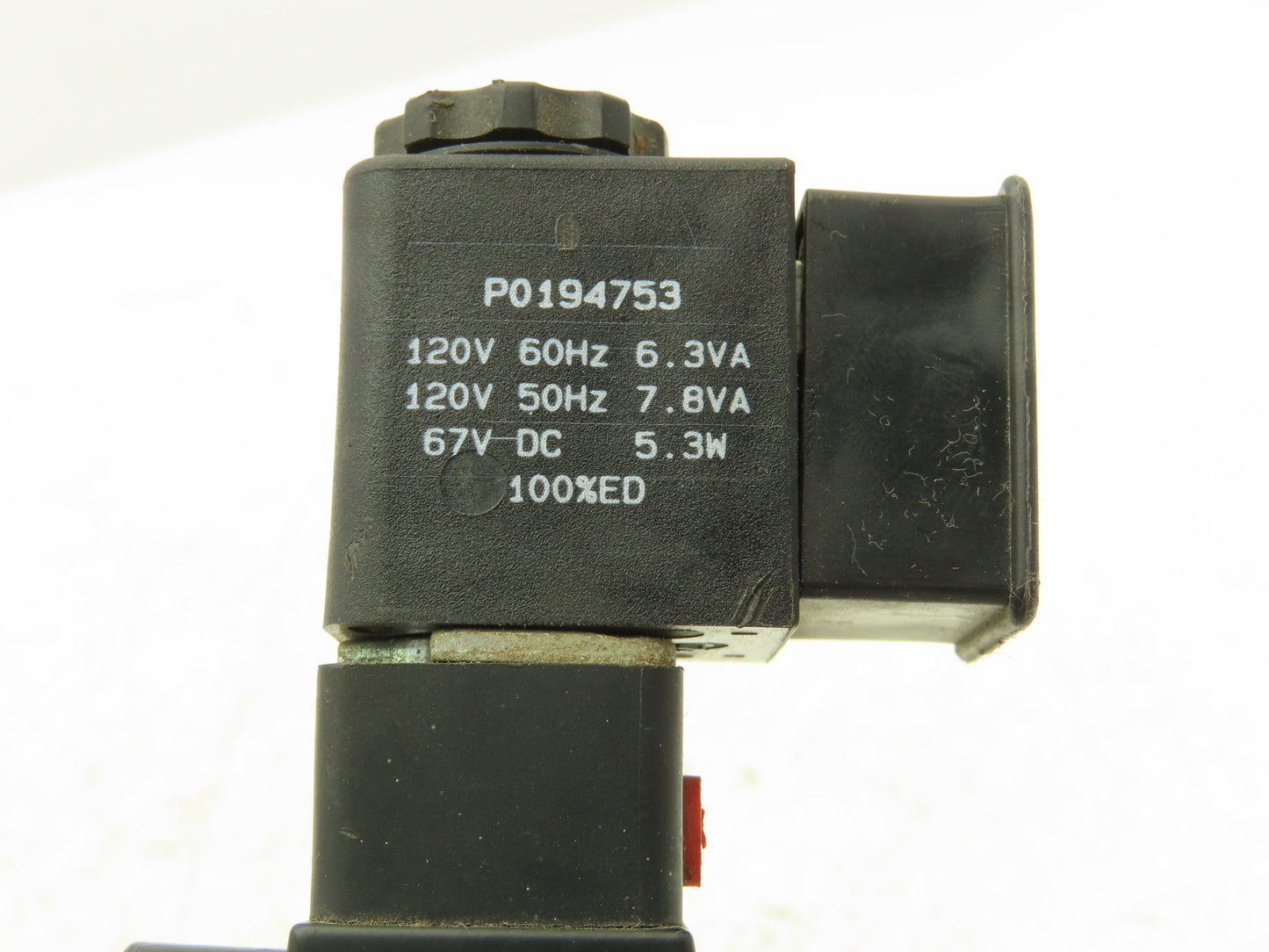 Parker B5G1ACB53C Pneumatic Solenoid Valve 2 Position NC 120 VAC 1/4" NPT