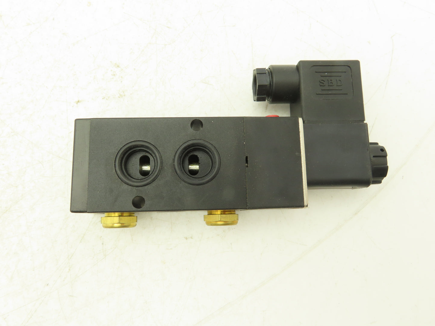 DynaQuip 145855.01 Pneumatic Solenoid Valve 110 VAC 116 PSI 1/4" NPT