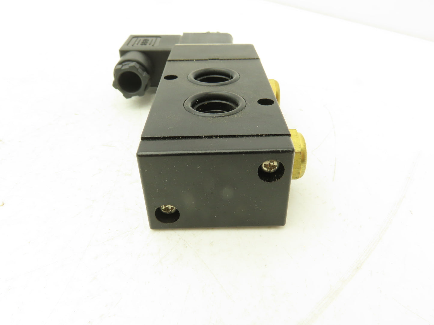 DynaQuip 145855.01 Pneumatic Solenoid Valve 110 VAC 116 PSI 1/4" NPT