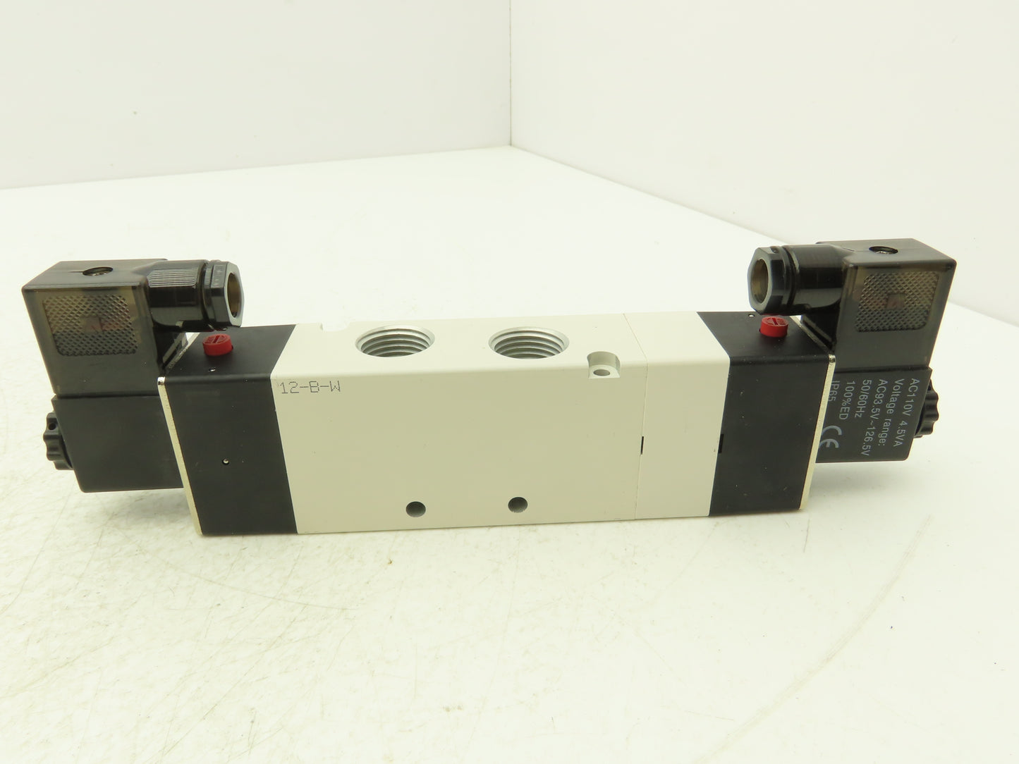 Nitra AVS-543E4-120A Pneumatic Double Solenoid Valve 4 Way 3 Position 120VAC