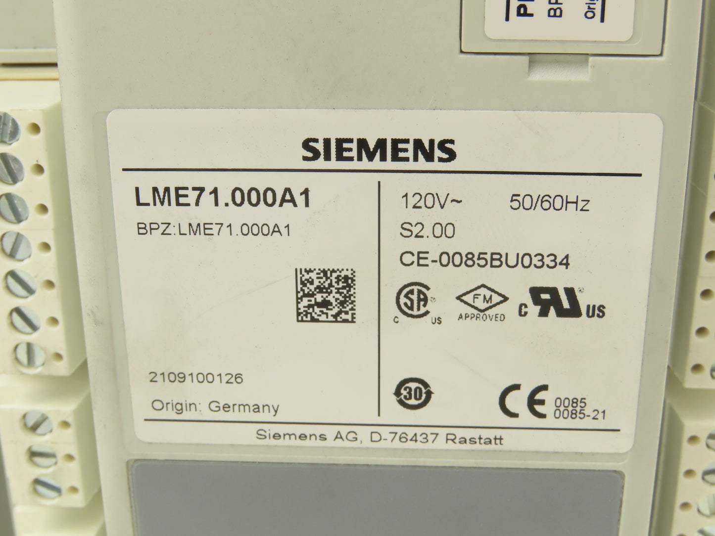 SCC LME71.111PKG Siemens Flame Safeguard Burner Control w Program Module 120VAC