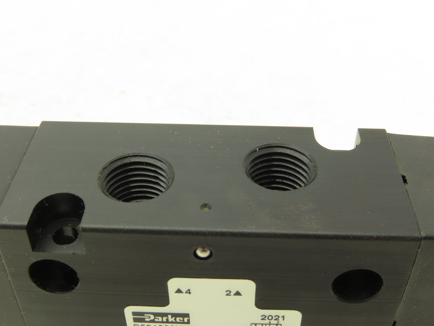 Parker B531000XXC Pneumatic Air Solenoid Valve 145 PSI 1/4" NPT 5 Way 2 Position