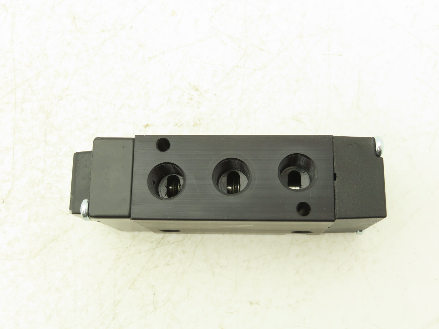 Parker B531000XXC Pneumatic Air Solenoid Valve 145 PSI 1/4" NPT 5 Way 2 Position