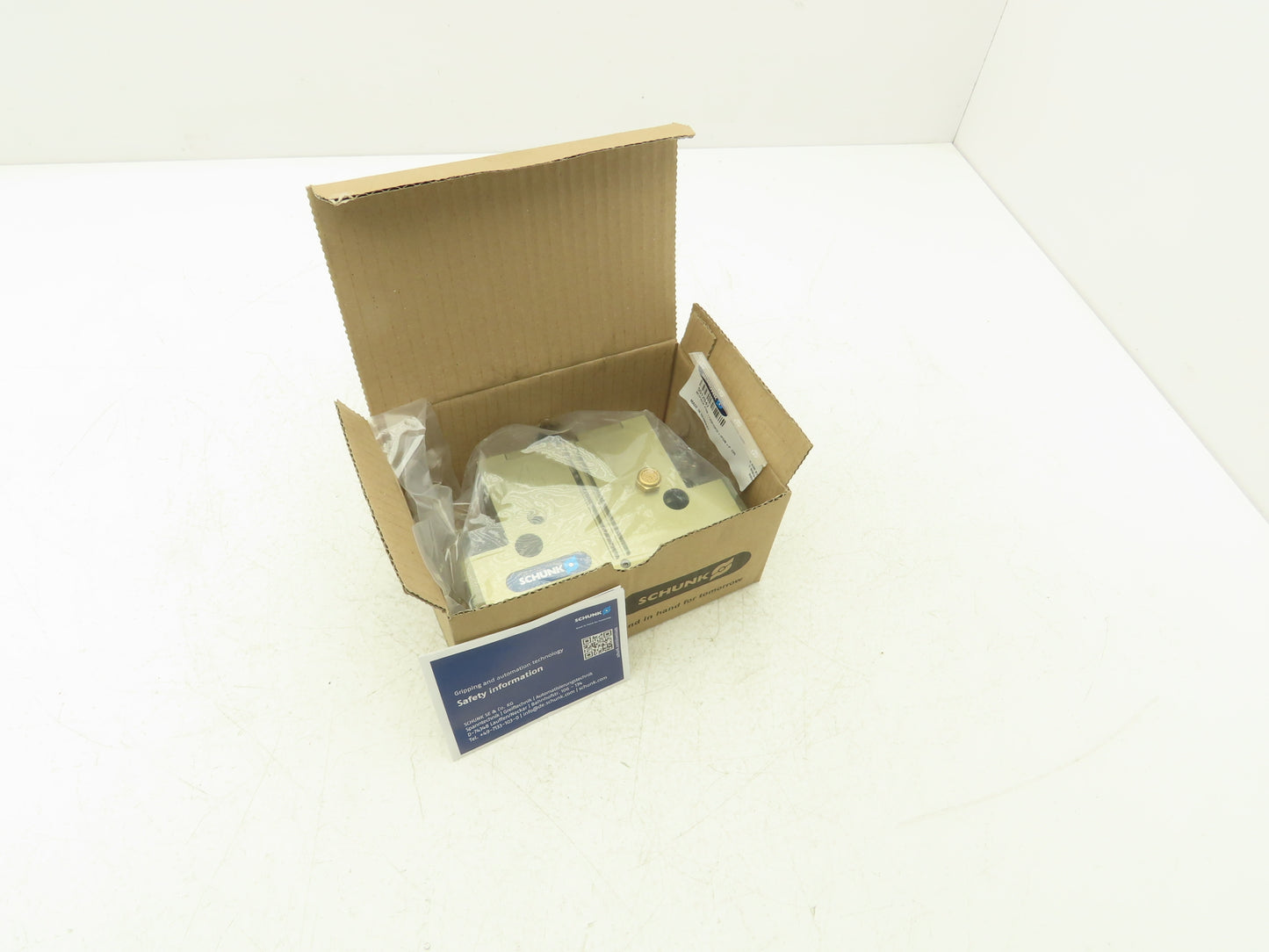 Schunk PGN+P 125-2-AS-EB Pneumatic Gripper 6mm Stroke PGN-plus-P 1577654
