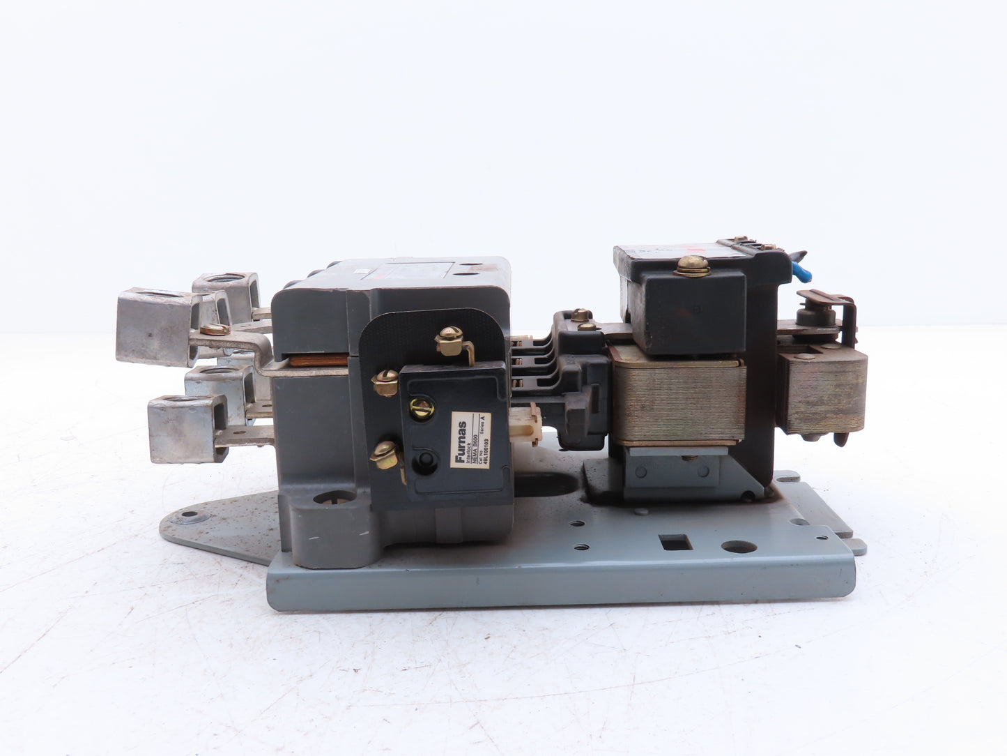 Furnas 40JB32AF Motor Starter Contactor 135A 600VAC 3ph 100Hp NEMA 4 120V Coil