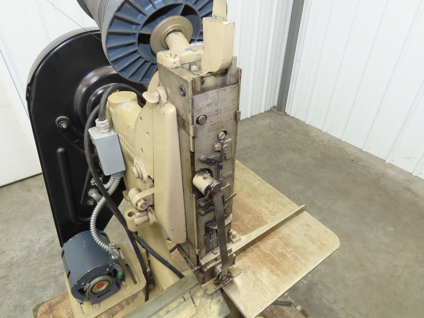 Bostitch 19 Stanley Bronco Wire Stitcher Saddle Single Head Industrial Stapler