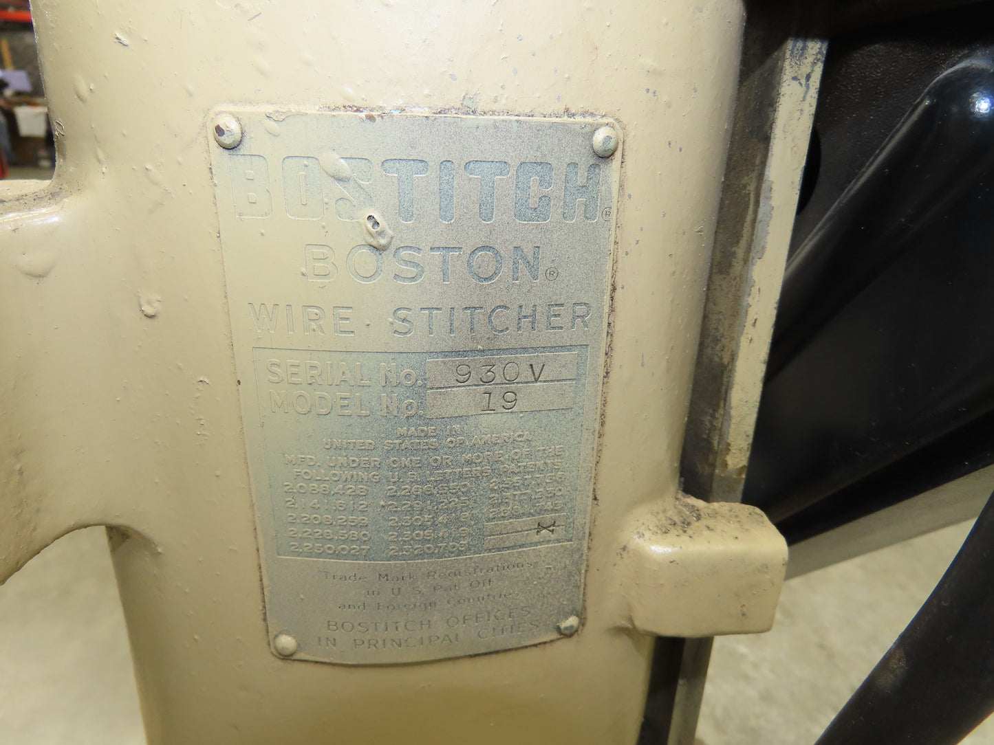 Bostitch 19 Stanley Bronco Wire Stitcher Saddle Single Head Industrial Stapler