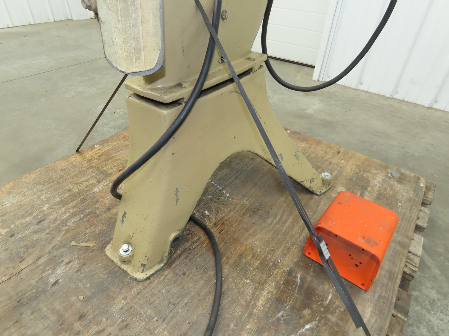 Bostitch 19 Stanley Bronco Wire Stitcher Saddle Single Head Industrial Stapler