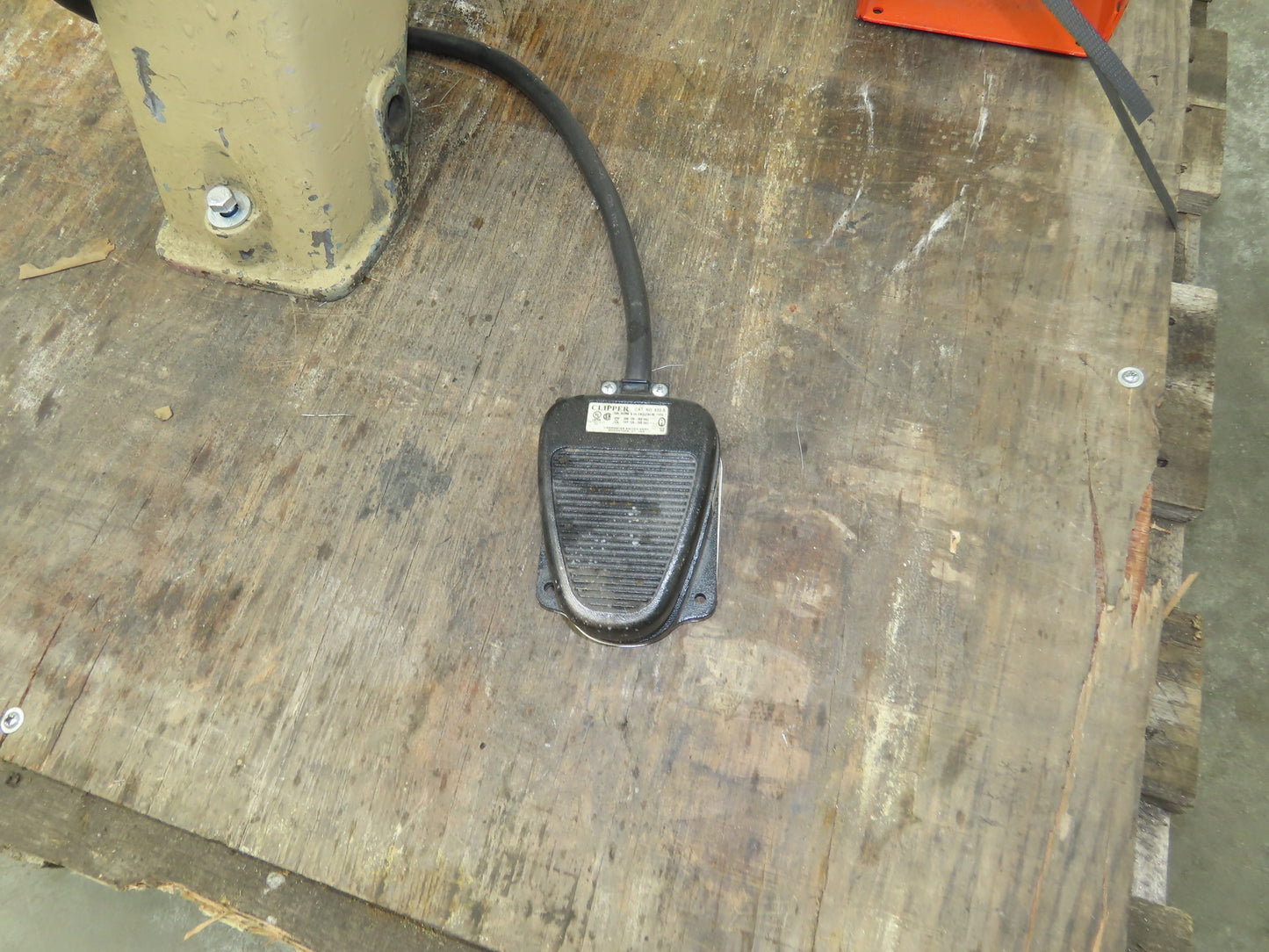 Bostitch 19 Stanley Bronco Wire Stitcher Saddle Single Head Industrial Stapler