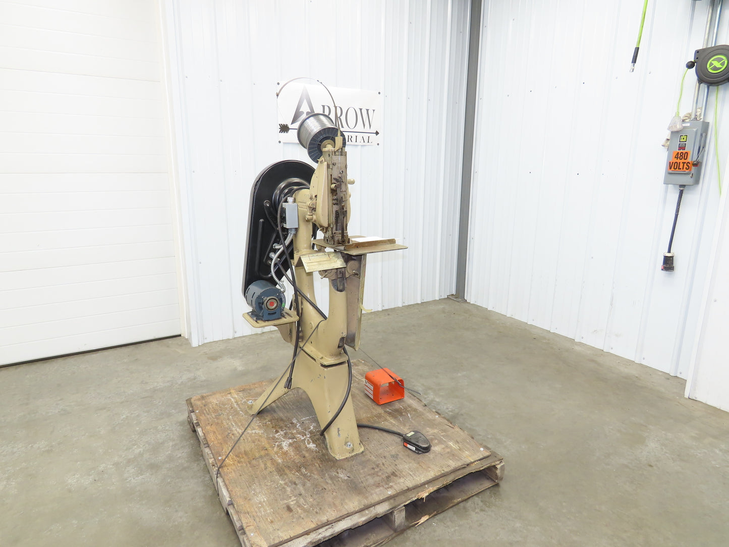 Bostitch 19 Stanley Bronco Wire Stitcher Saddle Single Head Industrial Stapler