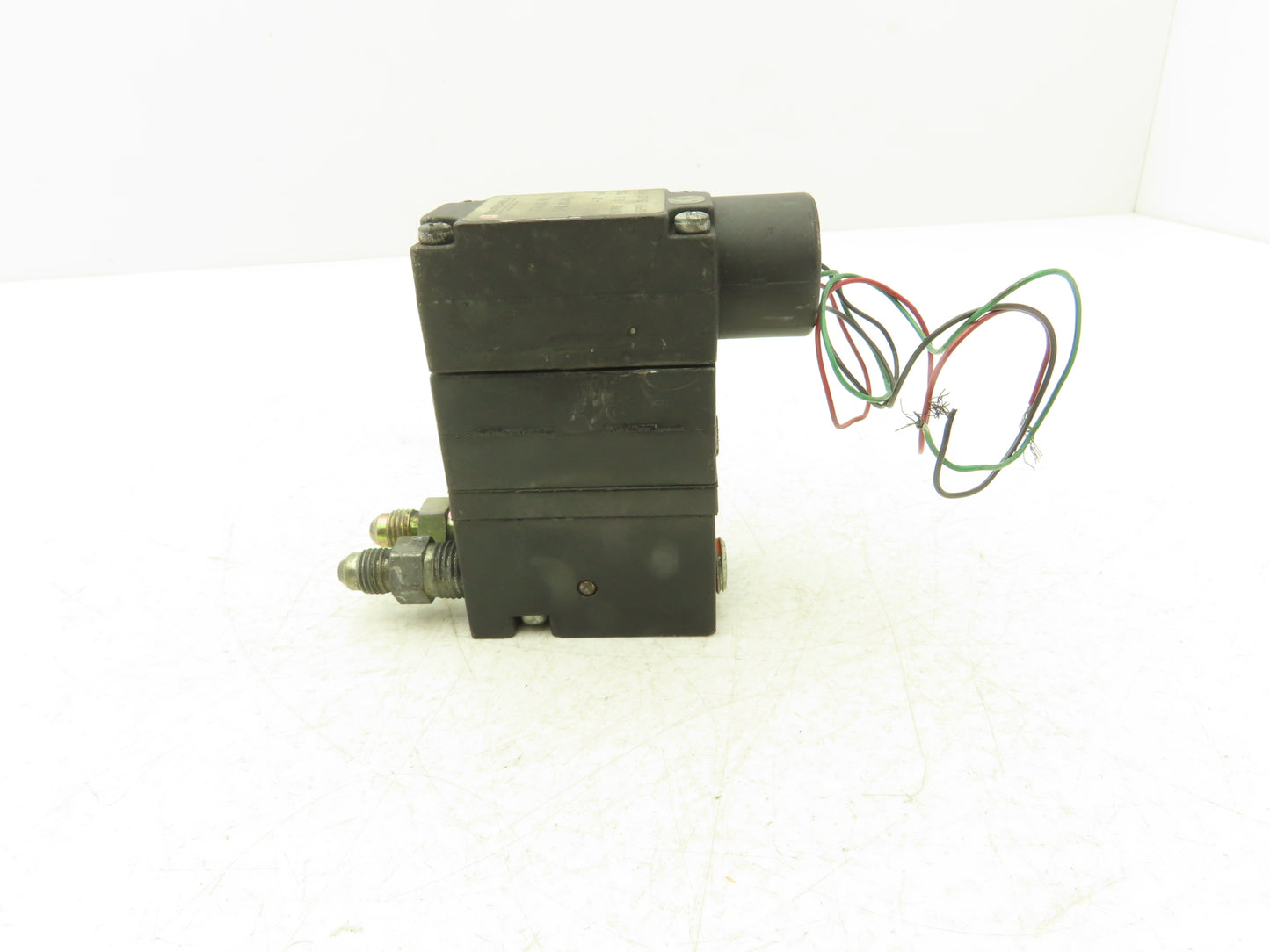 Fairchild TA6000-401 Electro-Pneumatic Transducer 3-15 PSI