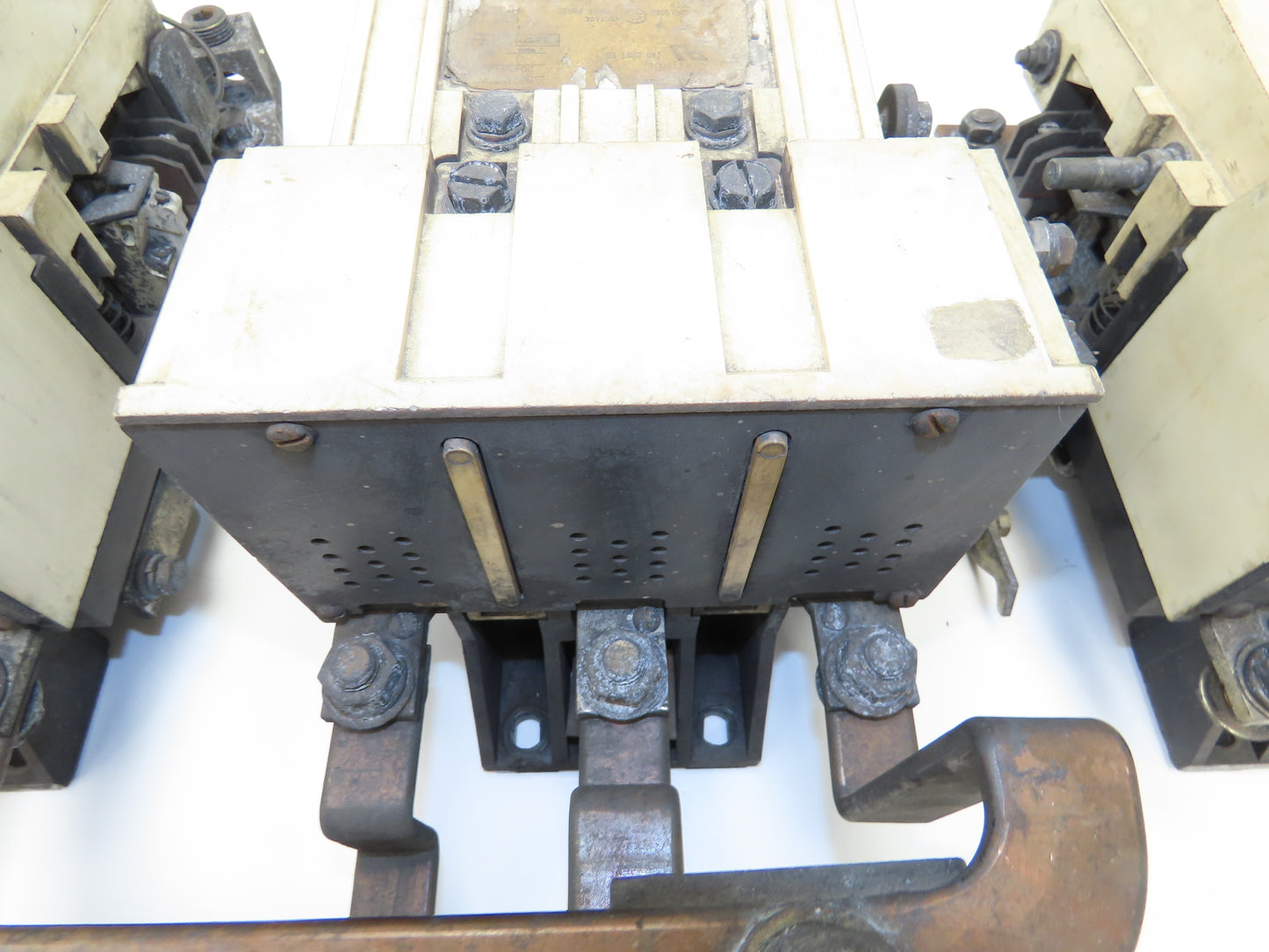 Westinghouse 2045A4 AC Motor Starter Contactor 200Hp 600V 3Ph Star Delta Size 5