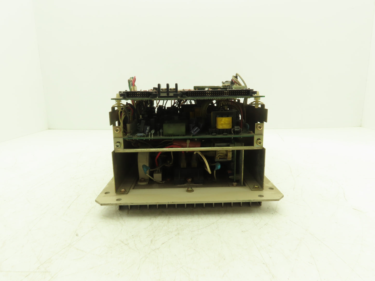 Hitachi HDV472 Servo Controller Power Supply Unit 270VDC Input 200/220VAC Output
