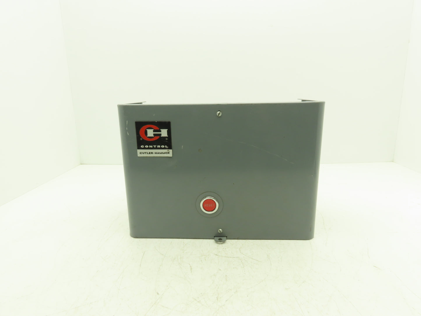 Cutler Hammer 9656 Size 0 Automatic Reversing Starter 3 Pole w/Thermal Overload