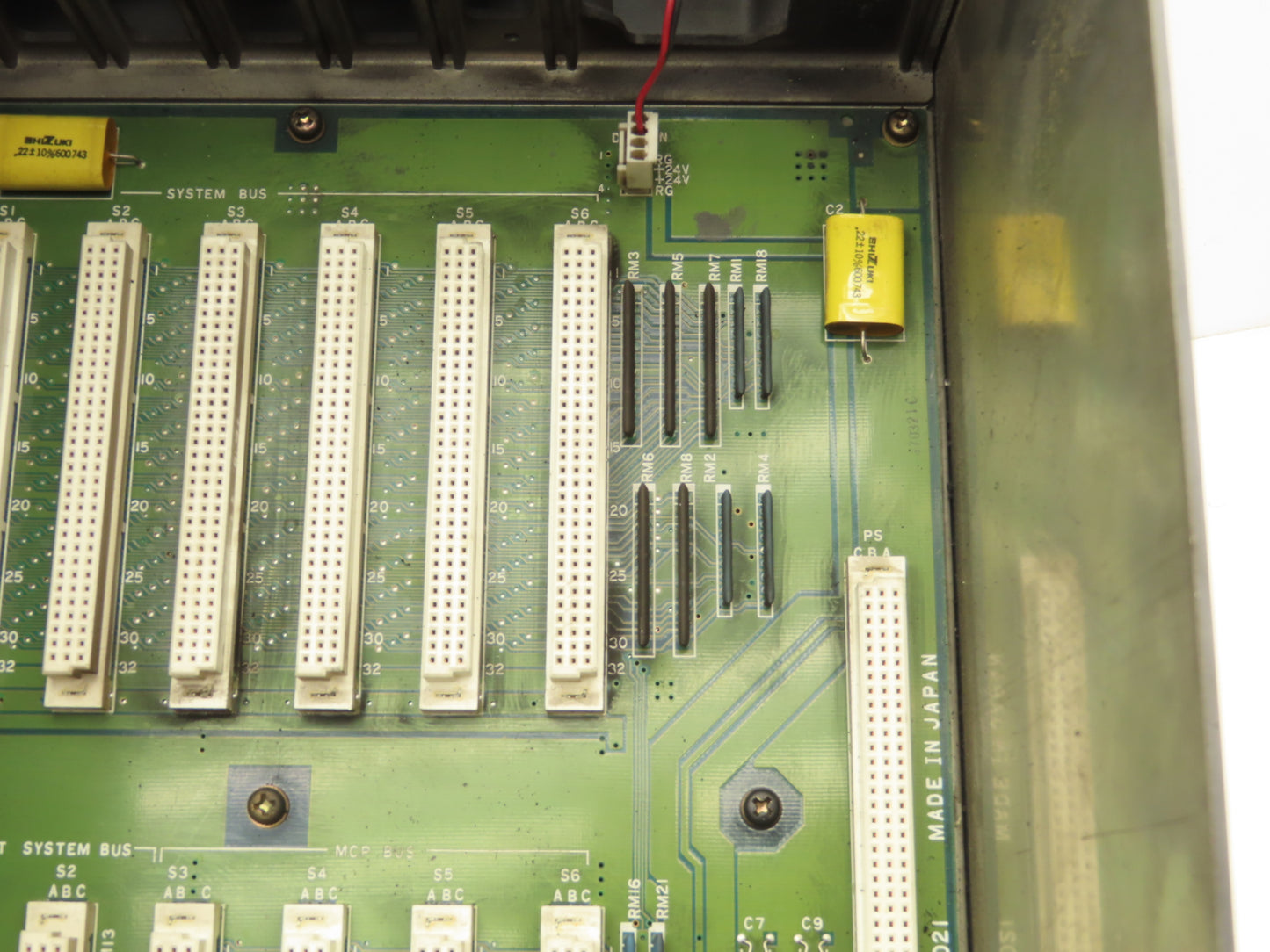 Mitsubishi FCA320HCM2-1 PCB Slot Rack Chassis & Backplane Card Assembly MC021D