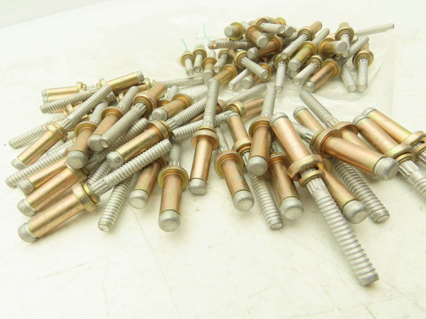 Huck MS90354-1009 Aircraft Grip Rivets 5/16" x .531/.595"  Lot of 68pcs