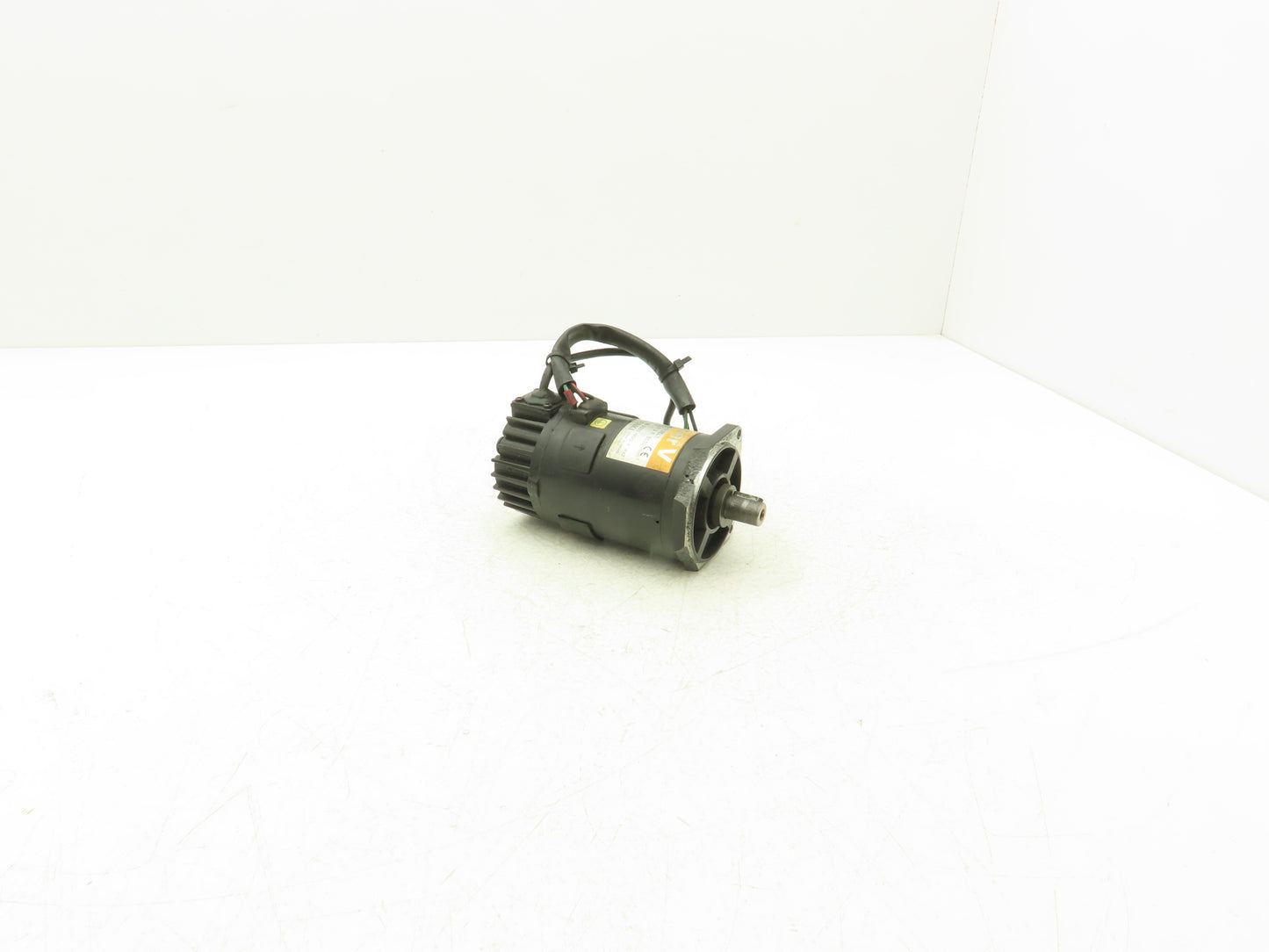 Sanyo Denki V720-012EL7 Super V DC Servo Motor 80 VDC With Encoder READ