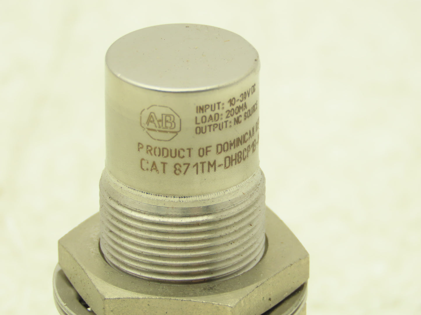 Allen Bradley 871TM-DH8CP18-N4 Proximity Sensor Inductive 10-30vdc 200mA 18mm OD