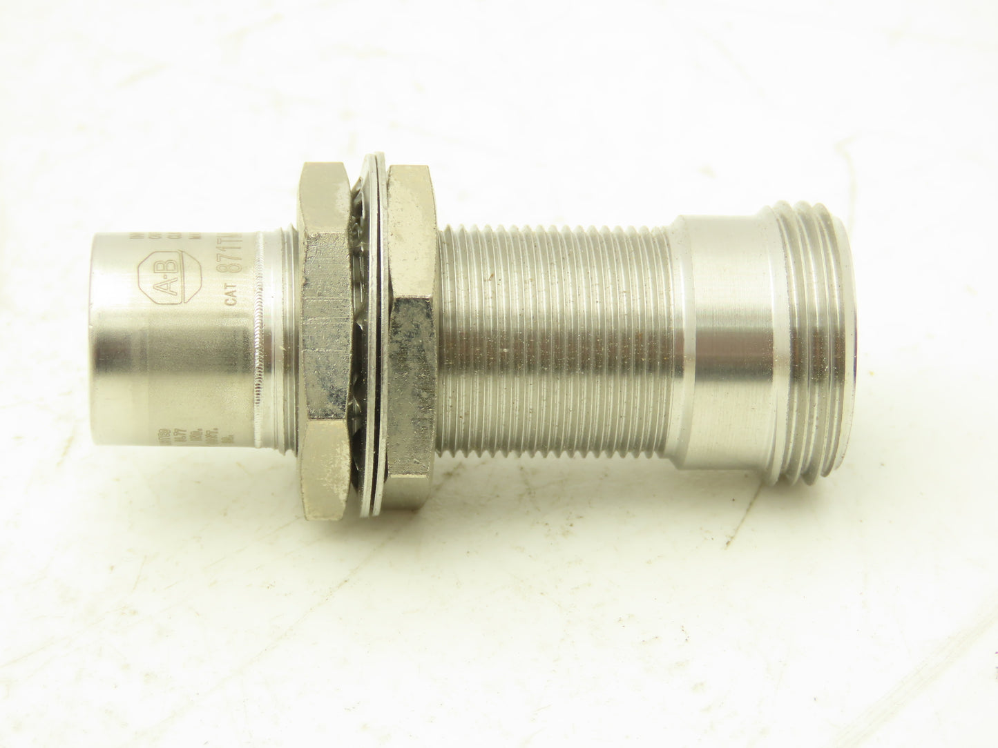 Allen Bradley 871TM-DH8NP18-N4 Proximity Sensor Inductive 10-30vdc 200mA 18mm OD