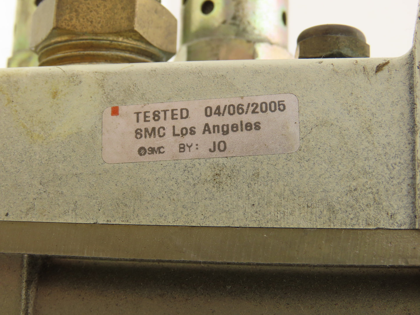 SMC VQ4301-5W Pneumatic Solenoid Valve 4-Station Manifold 24VDC w/3 Valves
