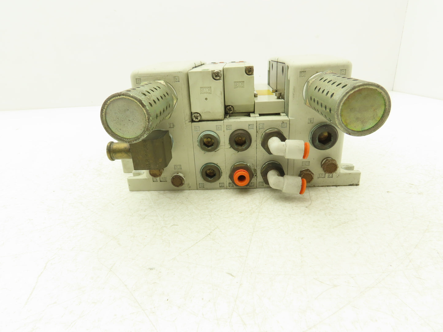 SMC VQ4301-5W Pneumatic Solenoid Valve 3-Station Manifold 3 Valves 25Pin D-Sub